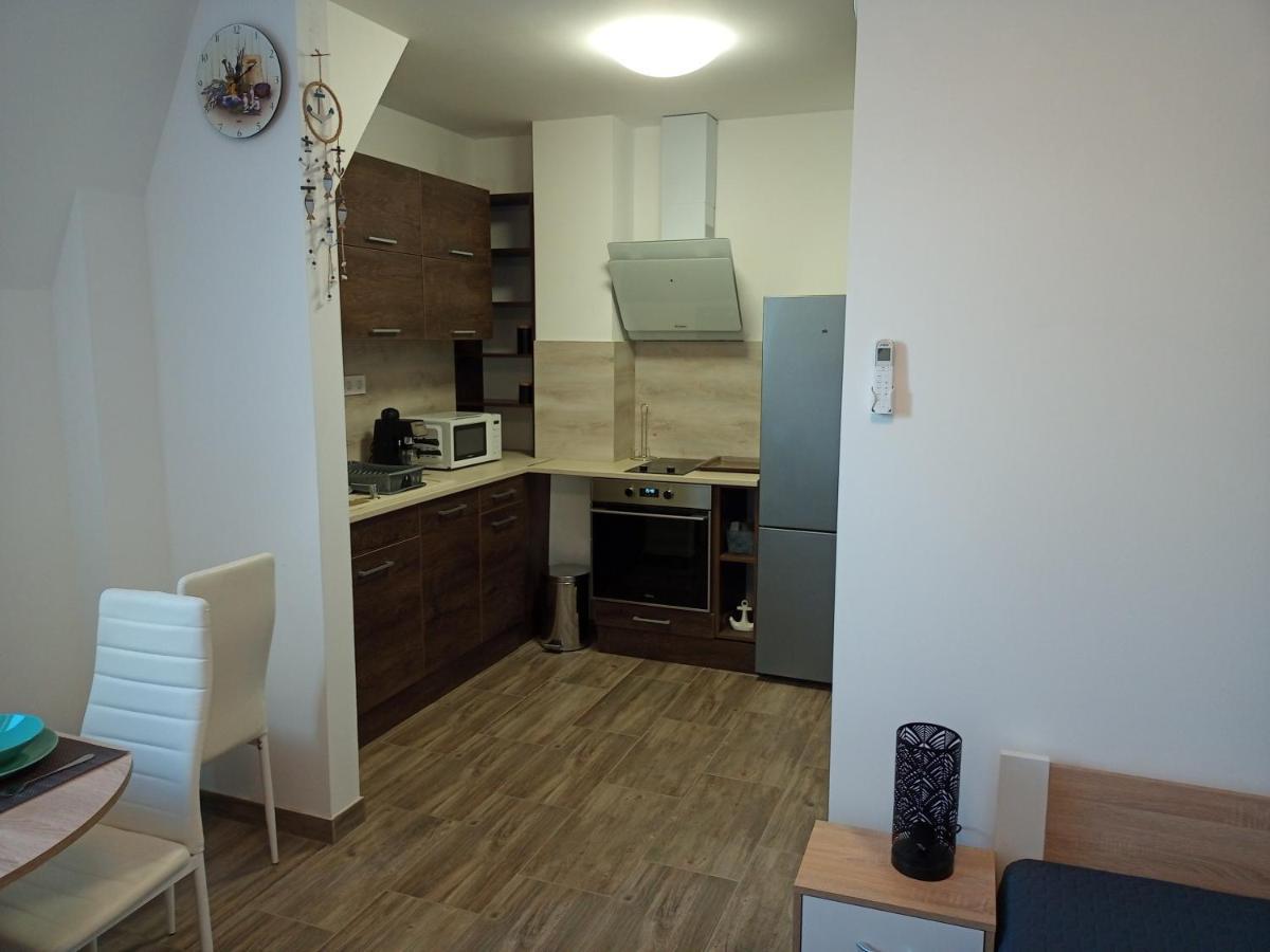 Szellorozsa Apartman Fonyod Ngoại thất bức ảnh